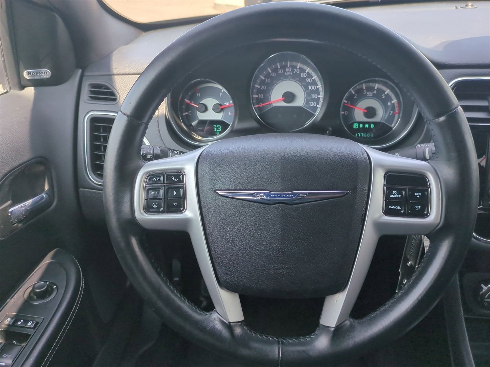 Thumbnail: 2011 Chrysler 200 - 22