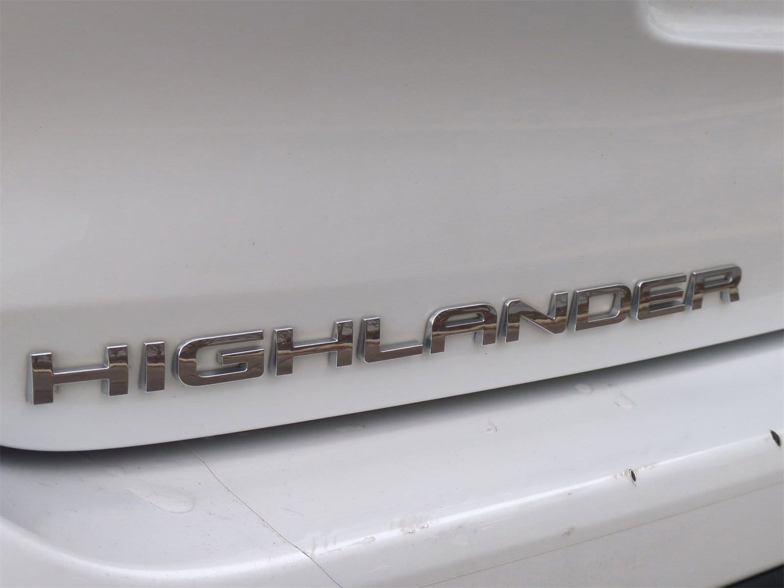 Thumbnail: 2023 Toyota Highlander - 13