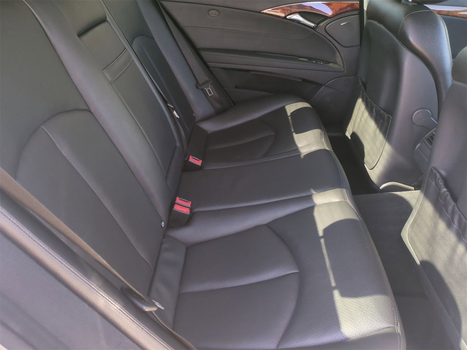 Thumbnail: 2006 Mercedes-Benz E-Class - 20