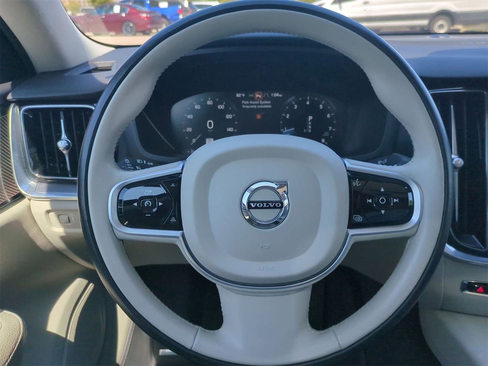 Thumbnail: 2020 Volvo S60 - 24