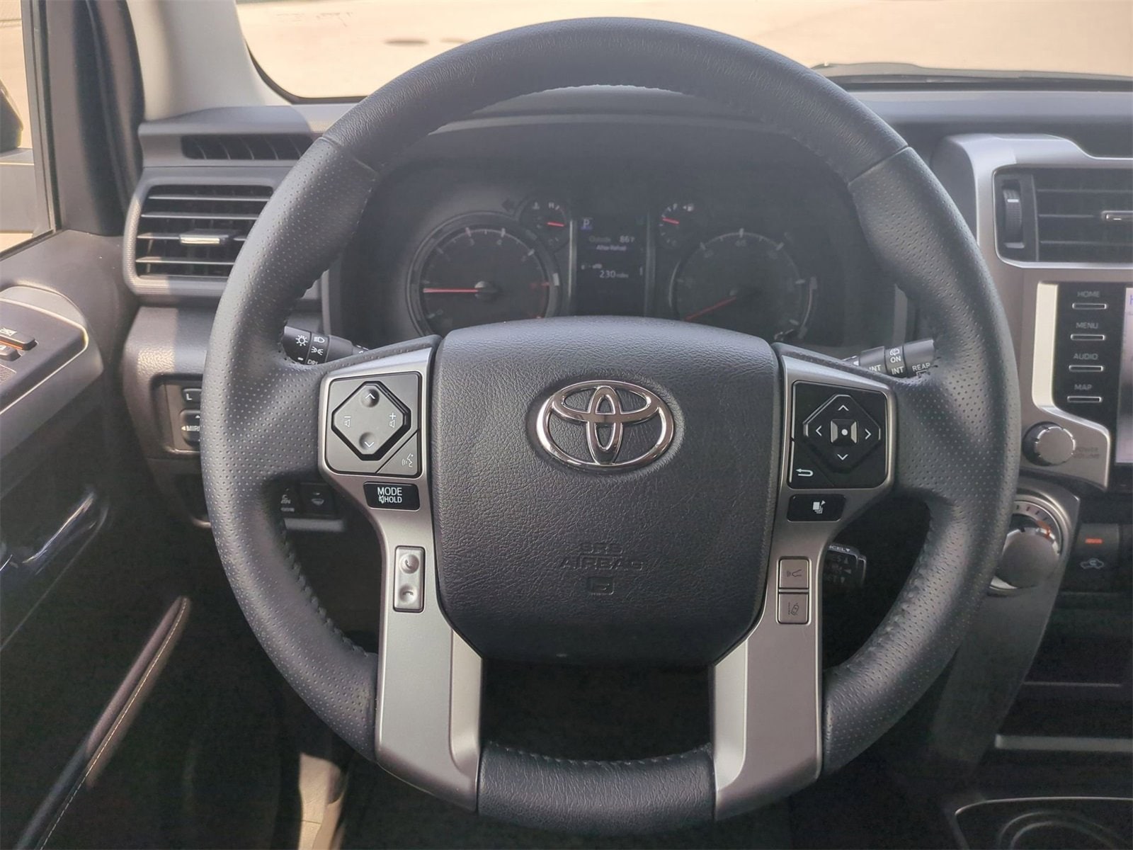 Thumbnail: 2022 Toyota 4Runner - 24