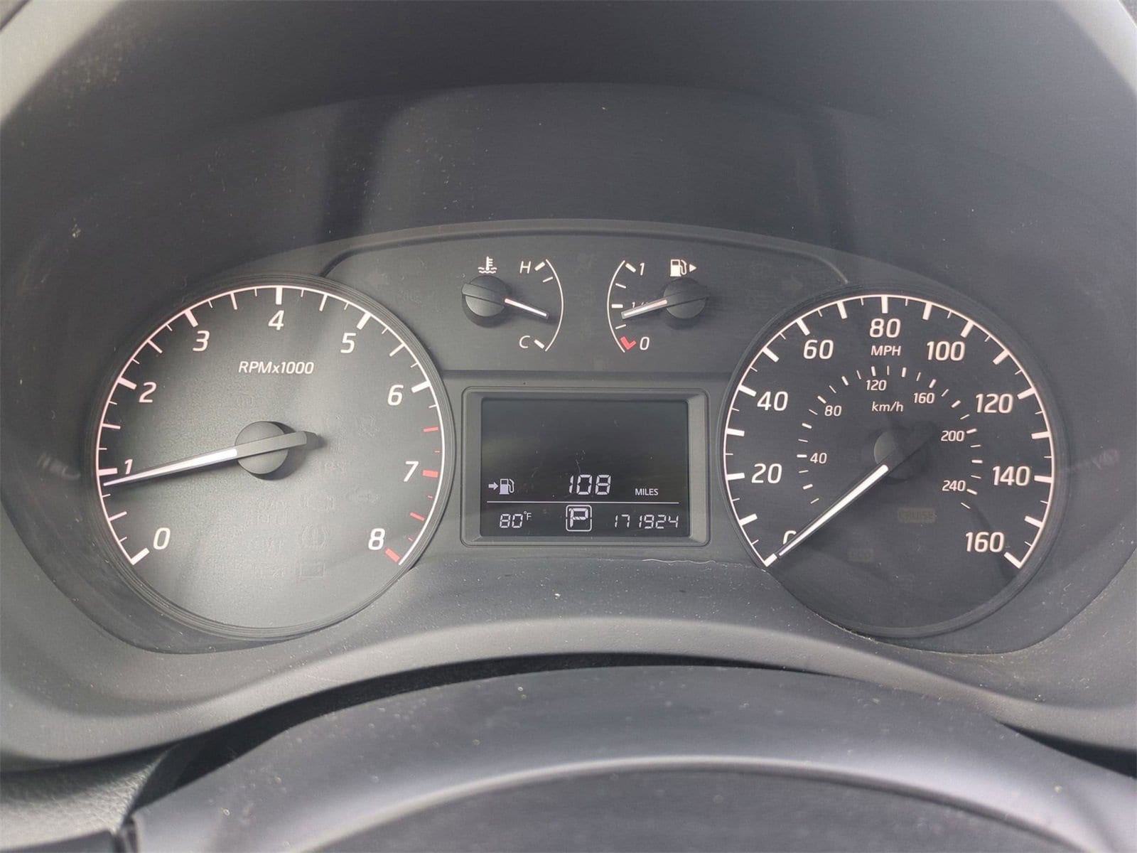 Thumbnail: 2014 Nissan Sentra - 29