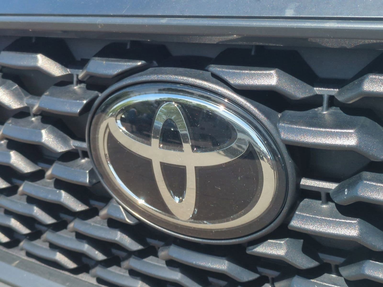 Thumbnail: 2023 Toyota Corolla Cross - 12
