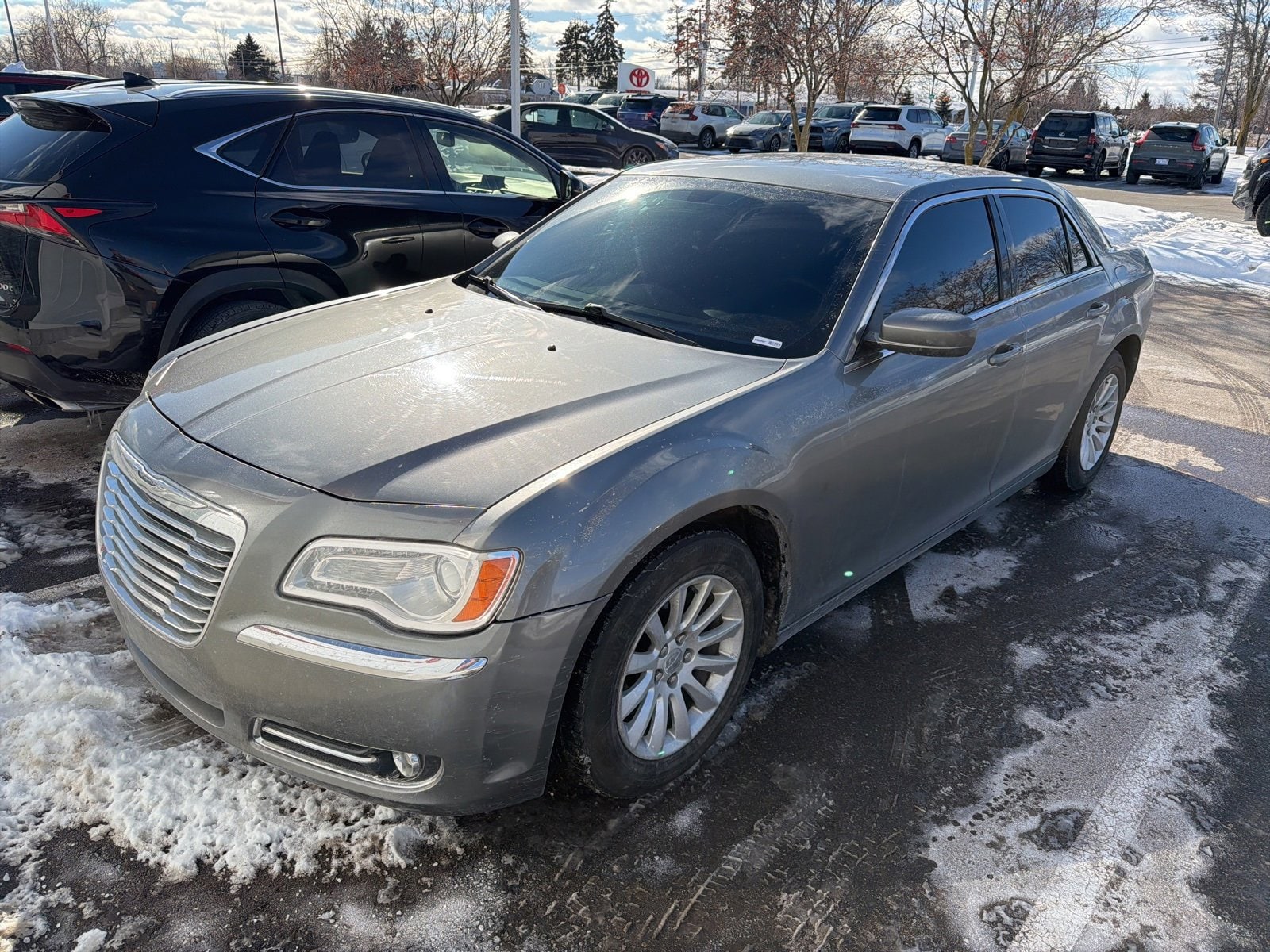 2012 Chrysler 300 Base -
                  Farmington Hills, MI