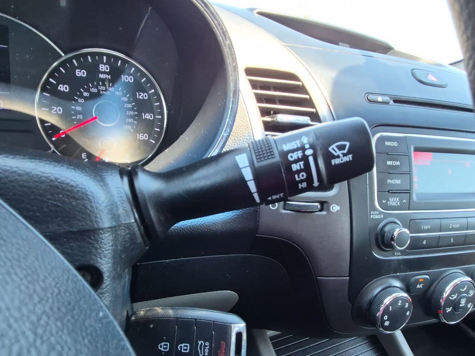 Thumbnail: 2015 Kia Forte - 24