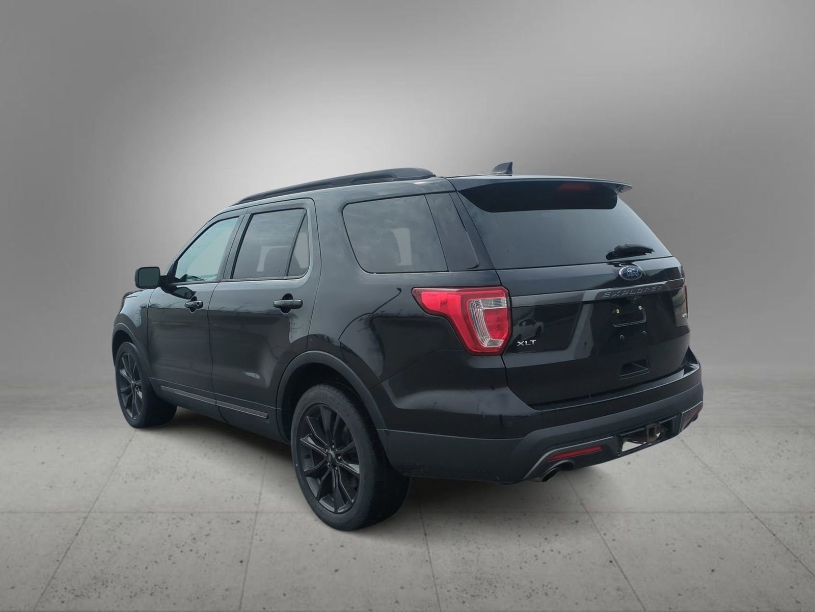 Thumbnail: 2017 Ford Explorer - 6