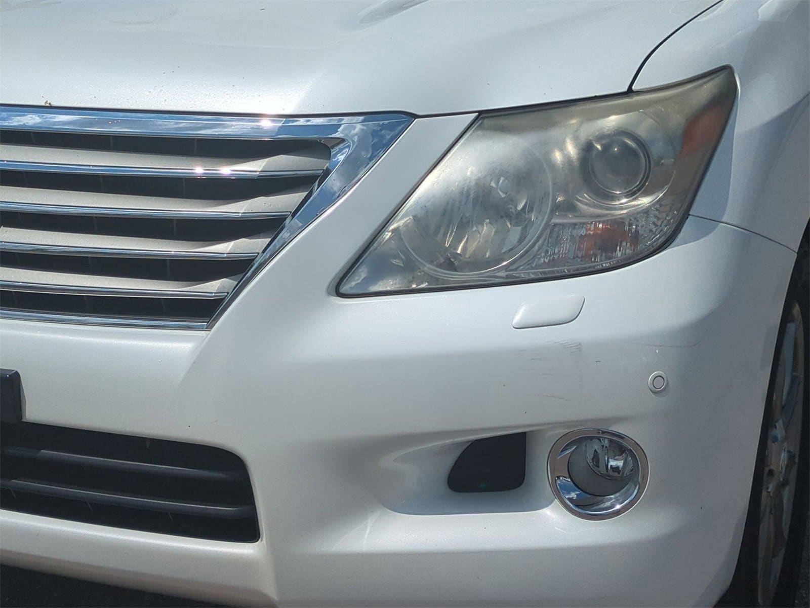 Thumbnail: 2011 Lexus LX - 11