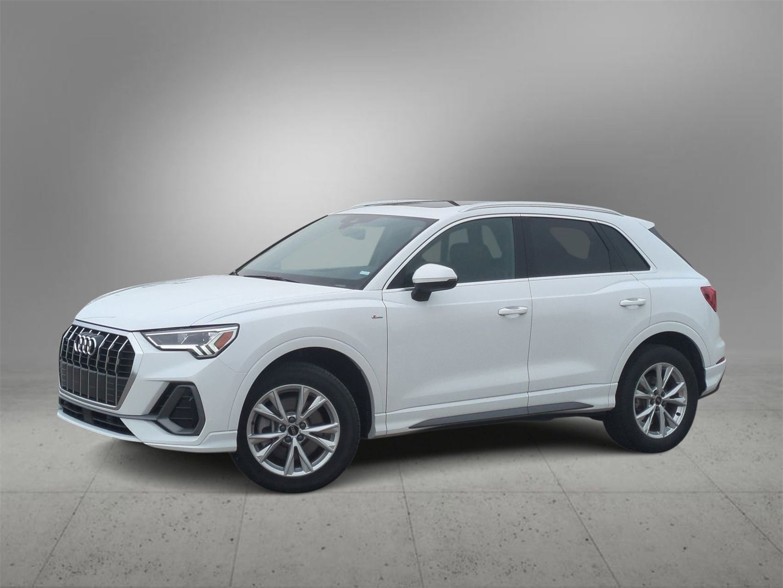 2024 Audi Q3 Premium -
                  Farmington Hills, MI