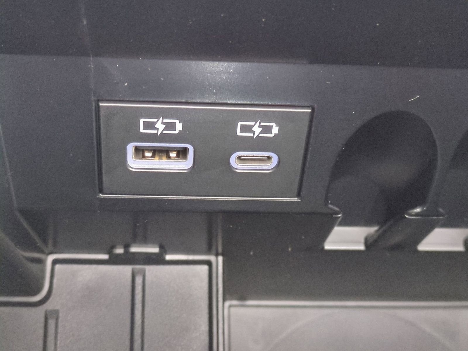 Thumbnail: 2026 Toyota Tundra - 32