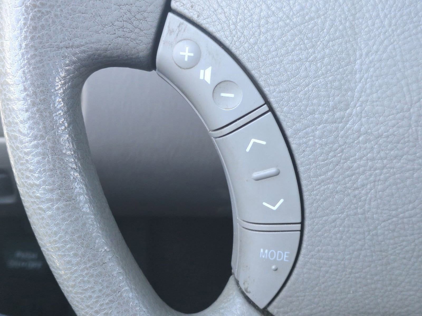 Thumbnail: 2005 Toyota Sienna - 21
