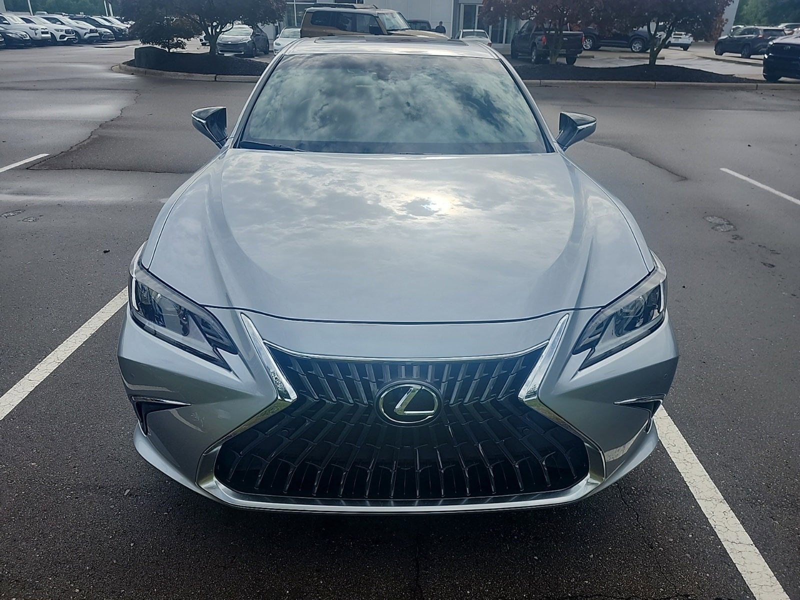 Thumbnail: 2025 Lexus ES - 1