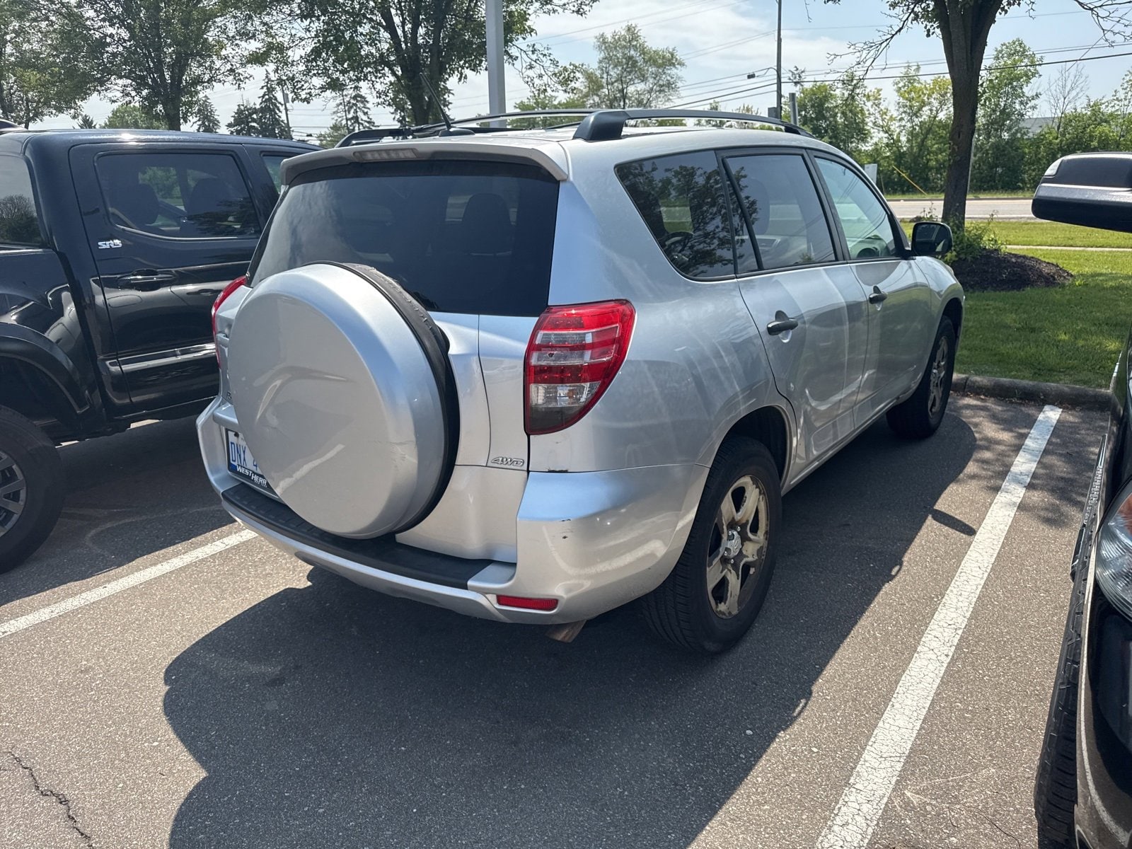 Thumbnail: 2011 Toyota RAV4 - 4