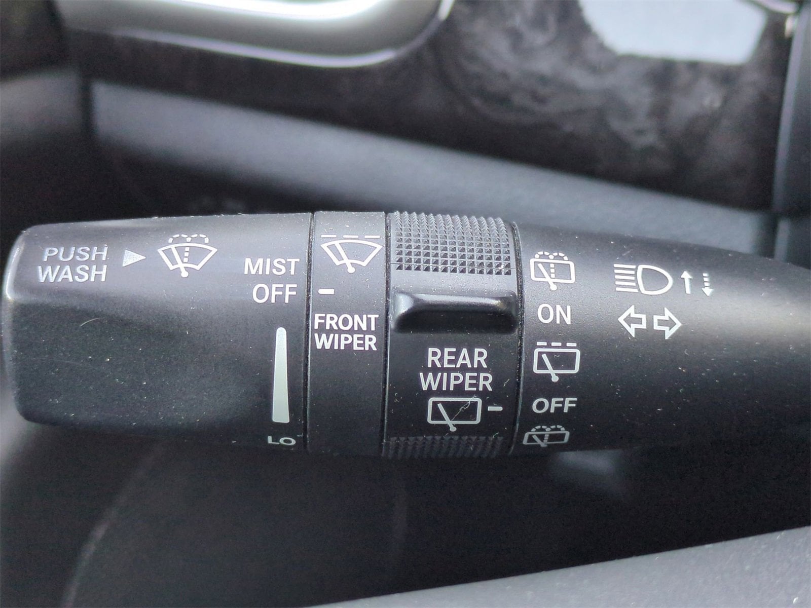 Thumbnail: 2012 Jeep Grand Cherokee - 28