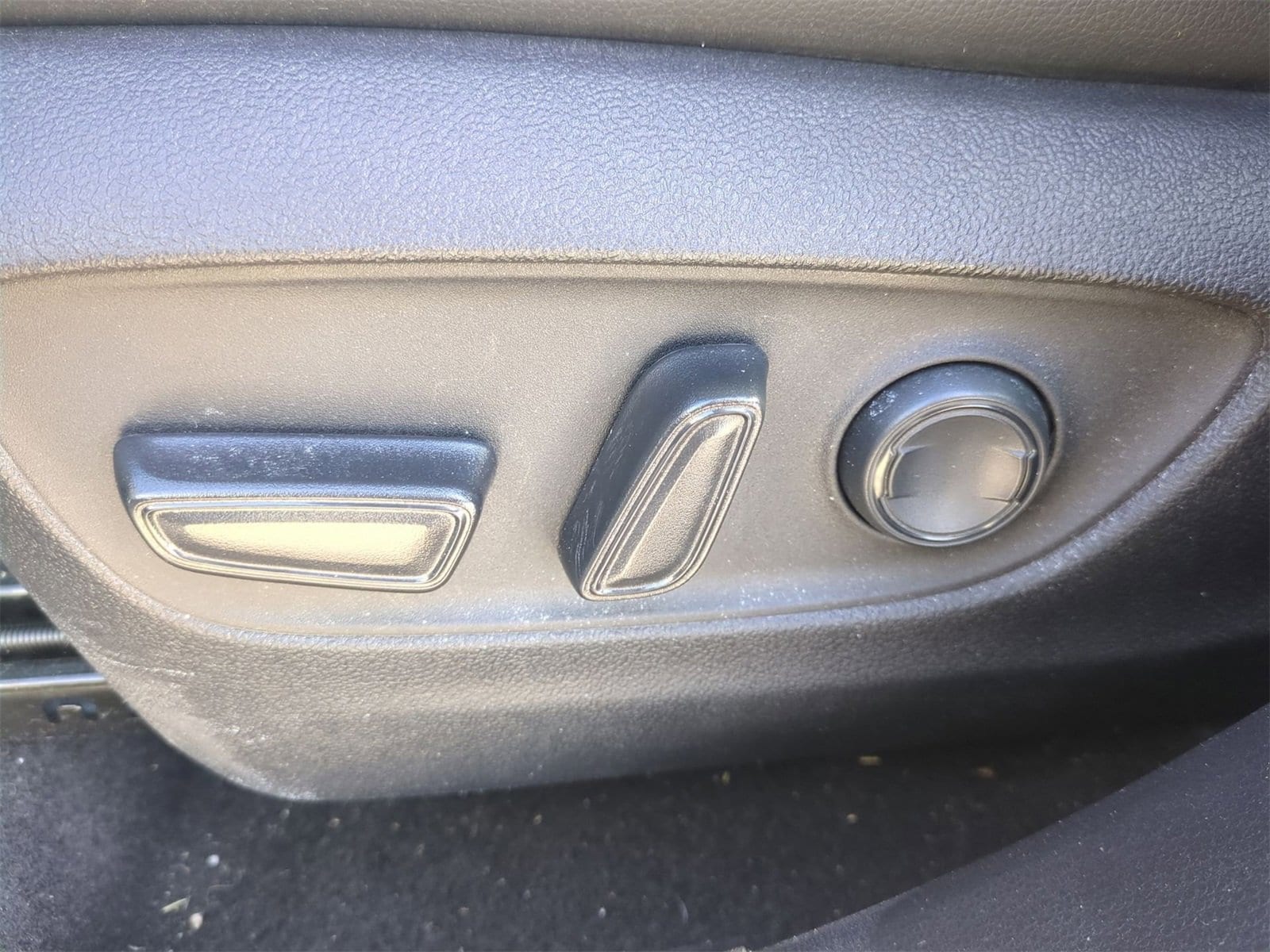 Thumbnail: 2021 Toyota Highlander - 17