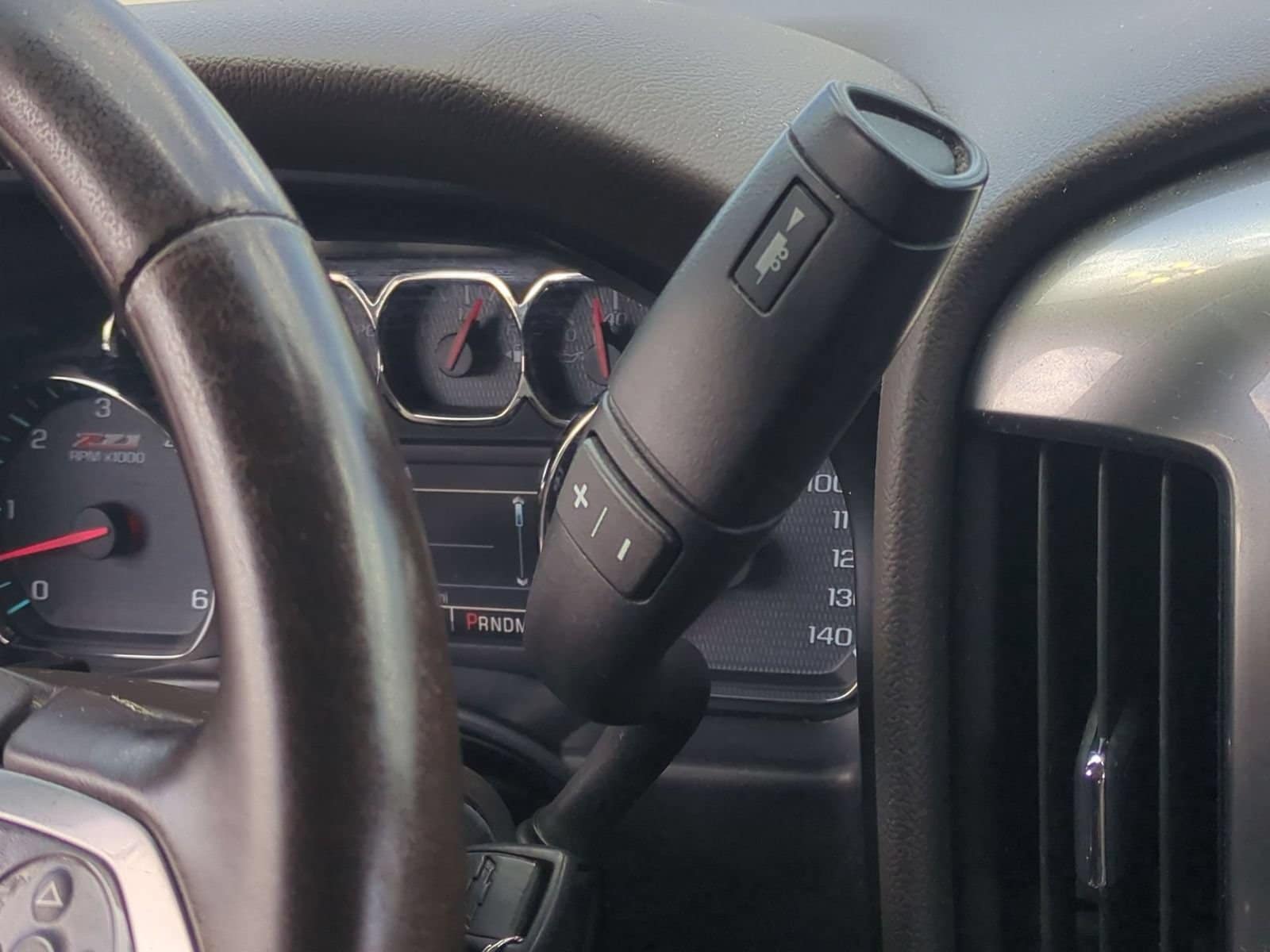 Thumbnail: 2014 Chevrolet Silverado 1500 - 30