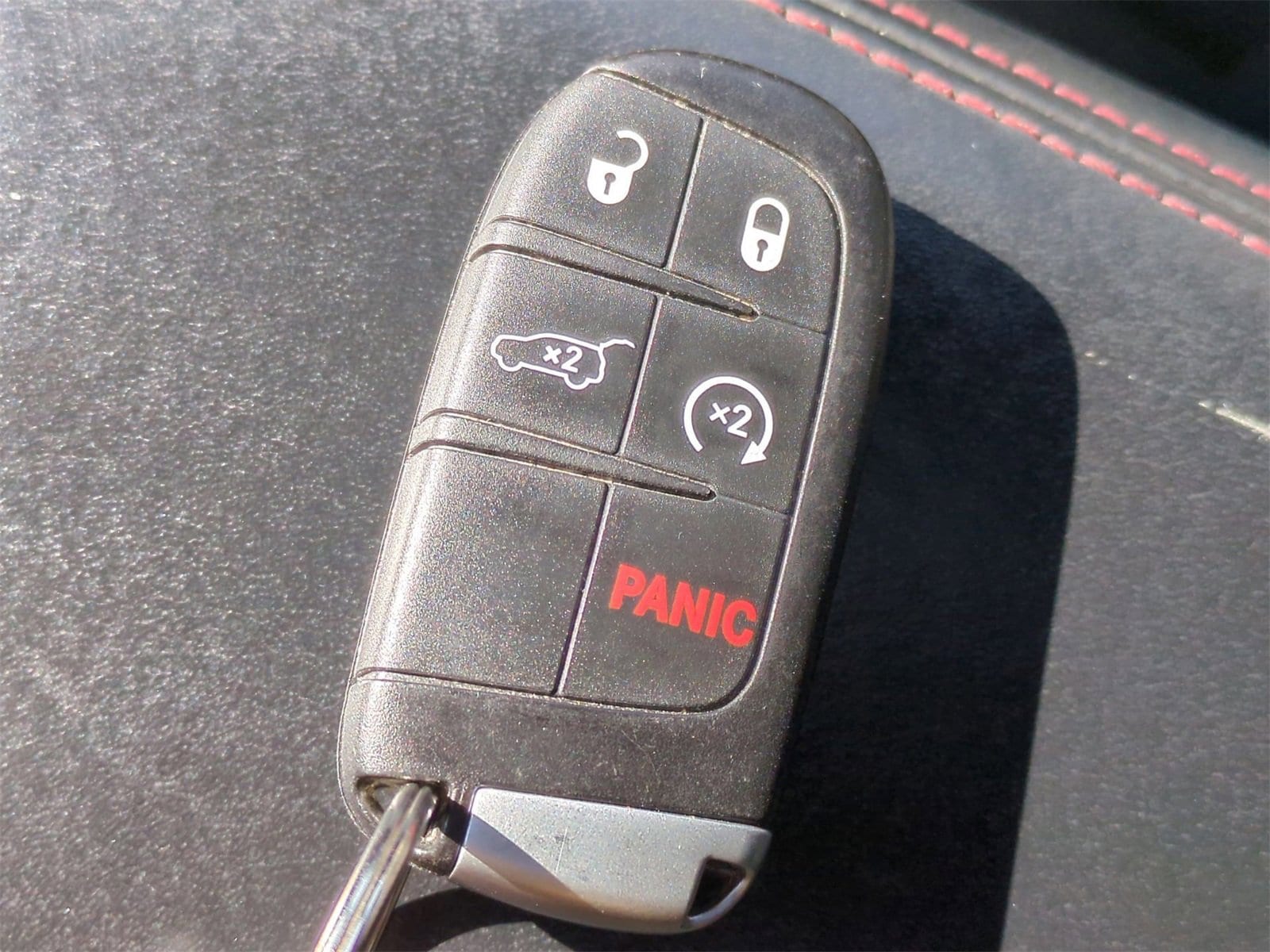 Thumbnail: 2023 Dodge Durango - 37