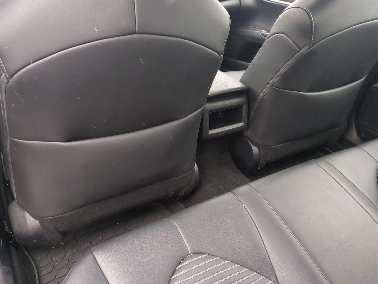 Thumbnail: 2023 Toyota Camry - 18