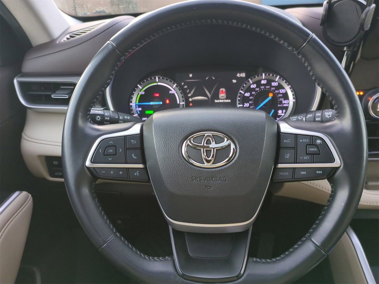 Thumbnail: 2022 Toyota Highlander - 24