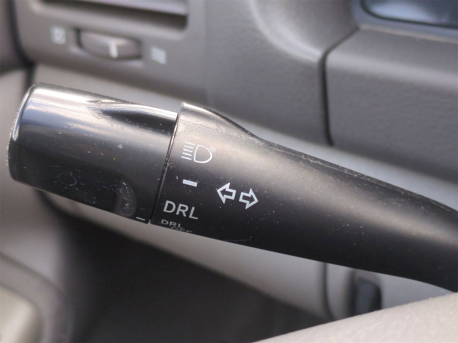 Thumbnail: 2004 Toyota Camry - 24
