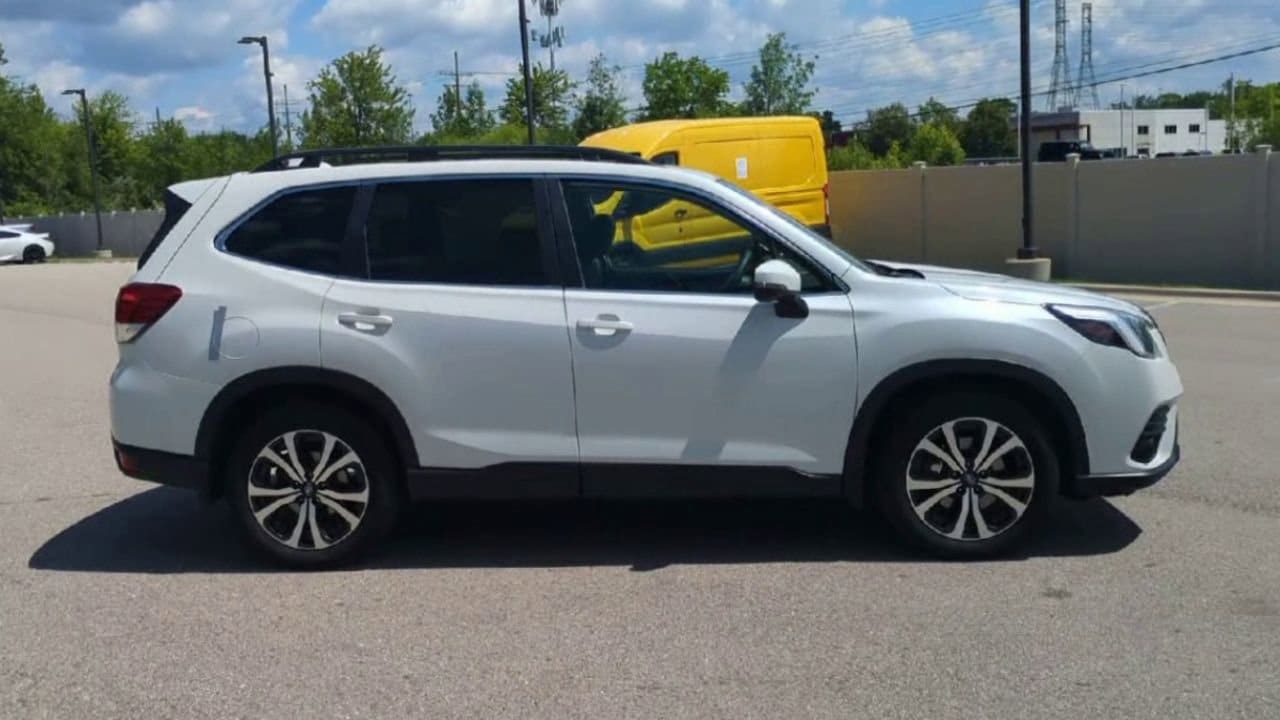 Thumbnail: 2022 Subaru Forester - 9