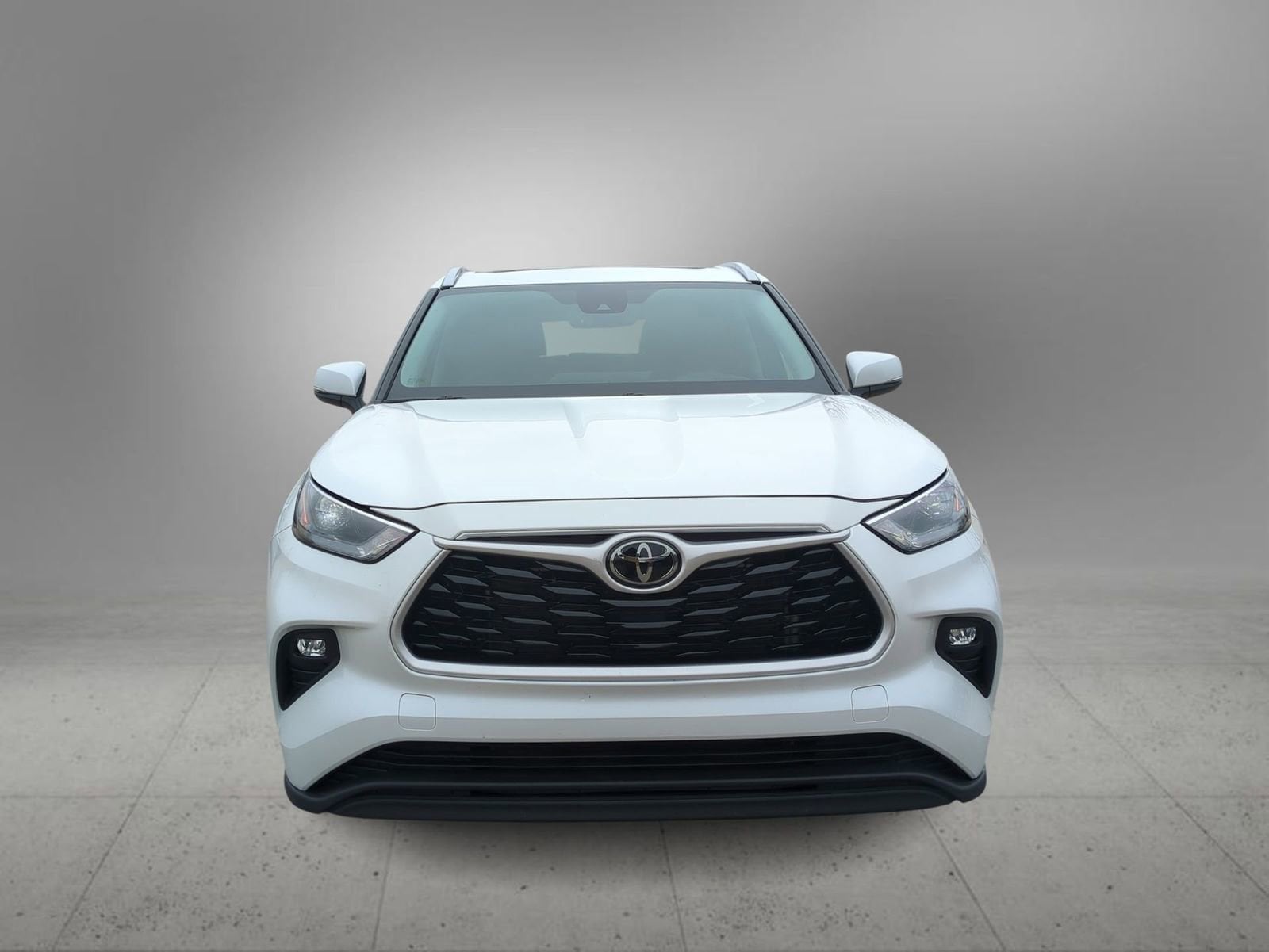 Thumbnail: 2023 Toyota Highlander - 3