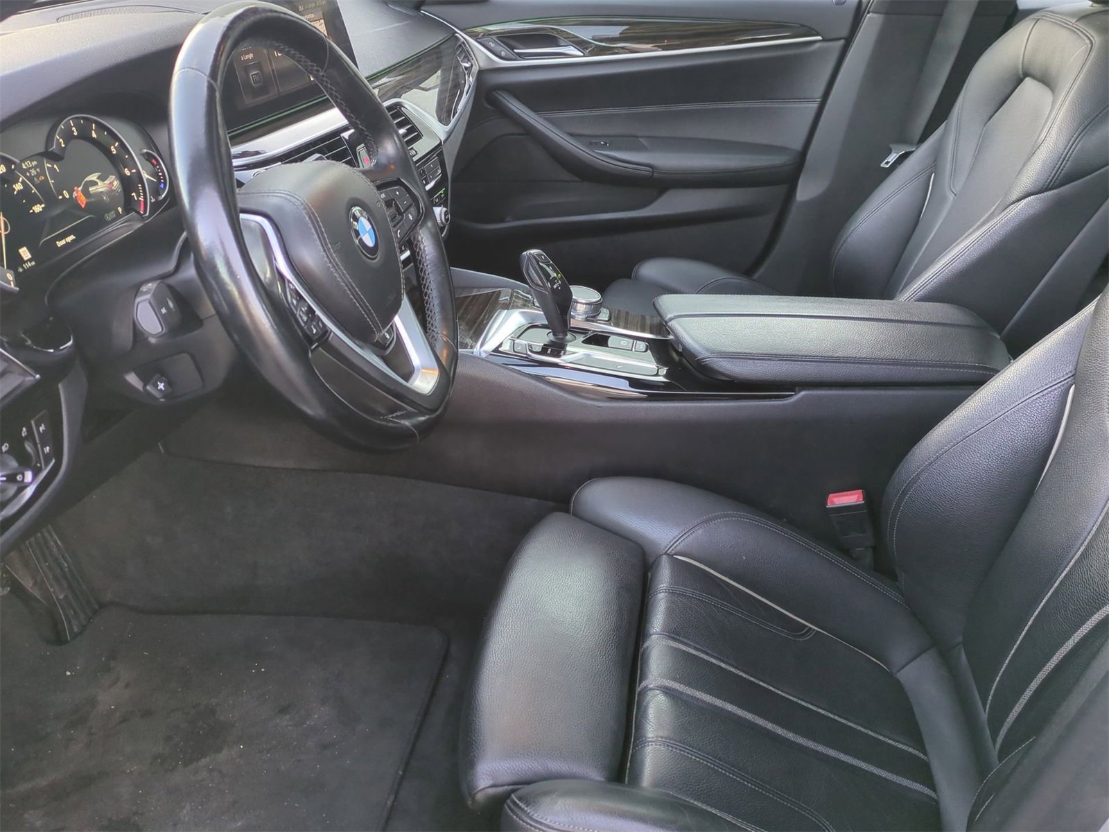 Thumbnail: 2018 BMW 5 Series - 16