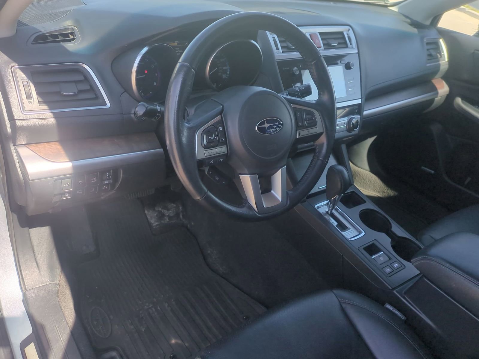 Thumbnail: 2015 Subaru Outback - 10