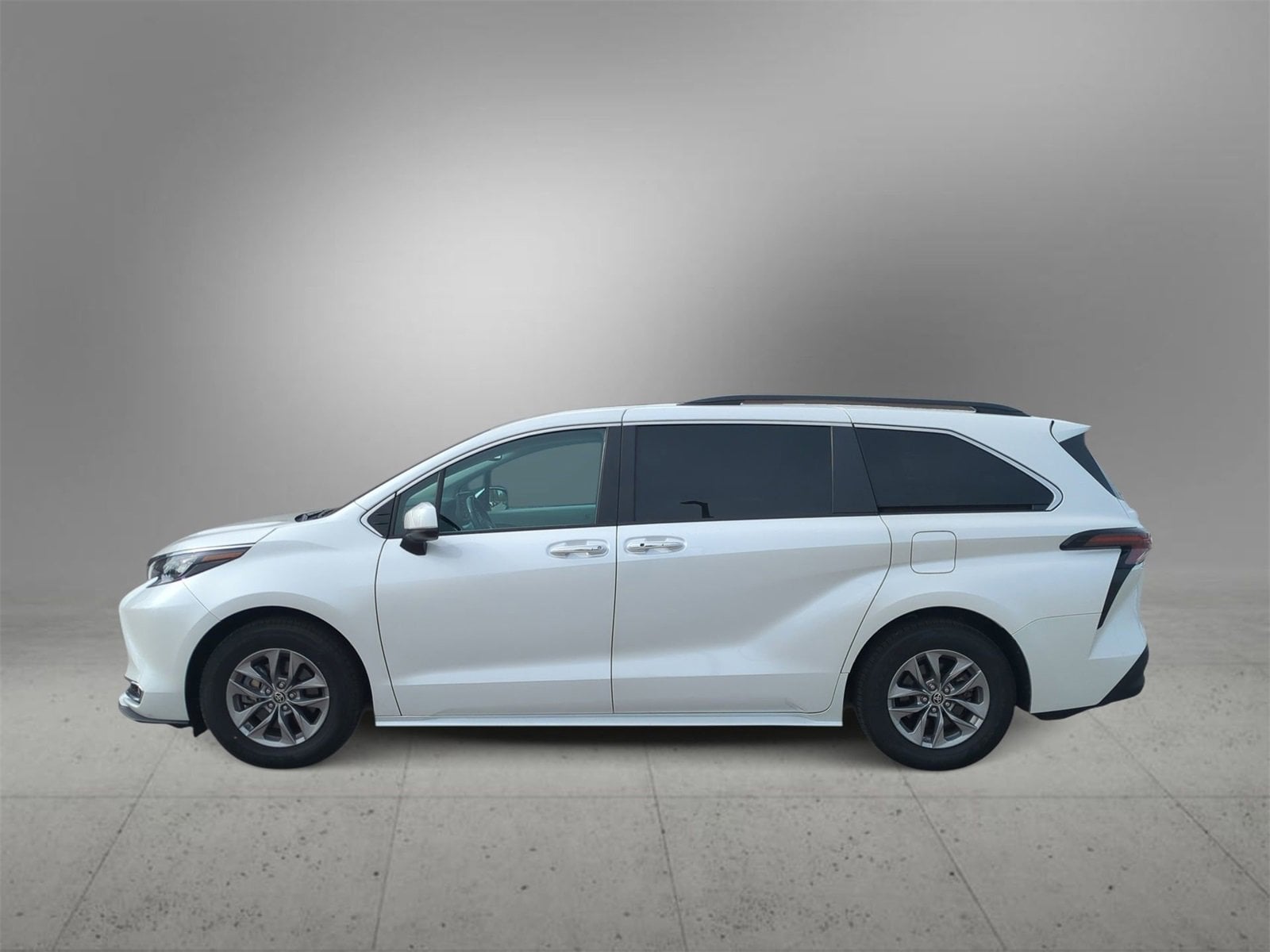 Thumbnail: 2024 Toyota Sienna - 5