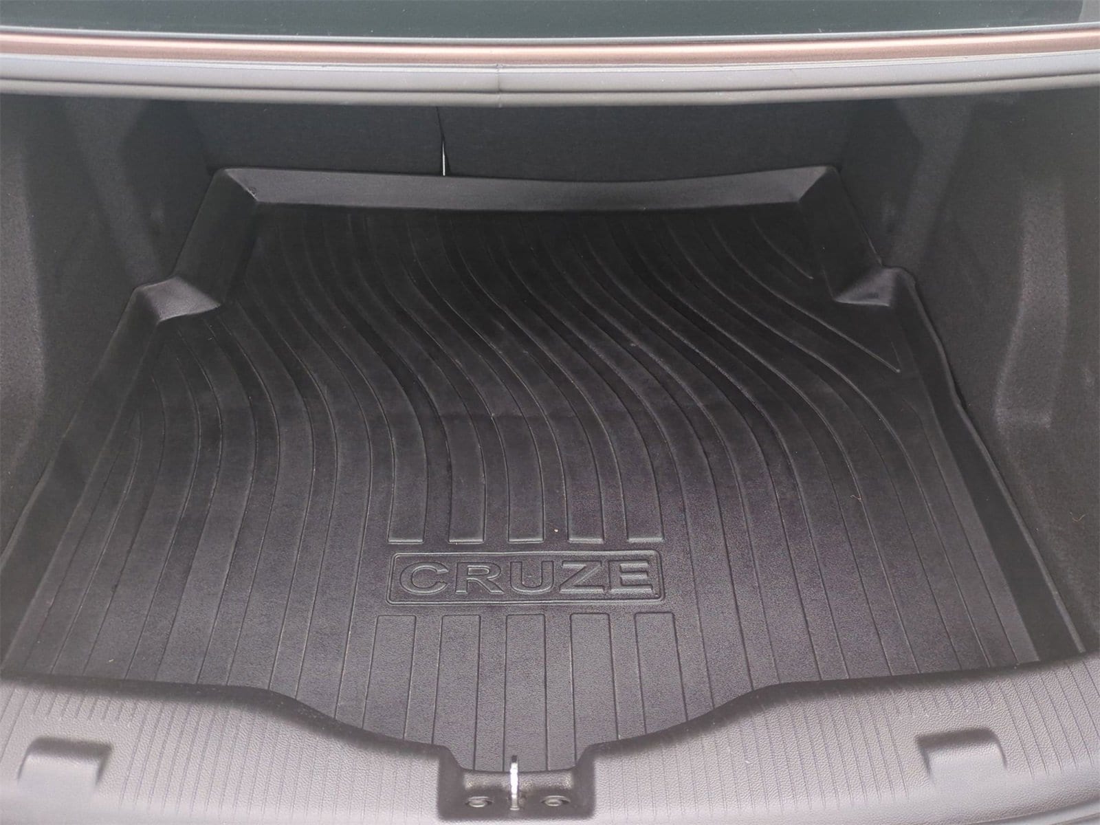 Thumbnail: 2019 Chevrolet Cruze - 32