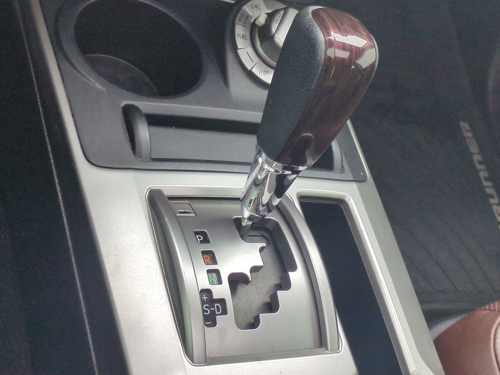 Thumbnail: 2015 Toyota 4Runner - 33