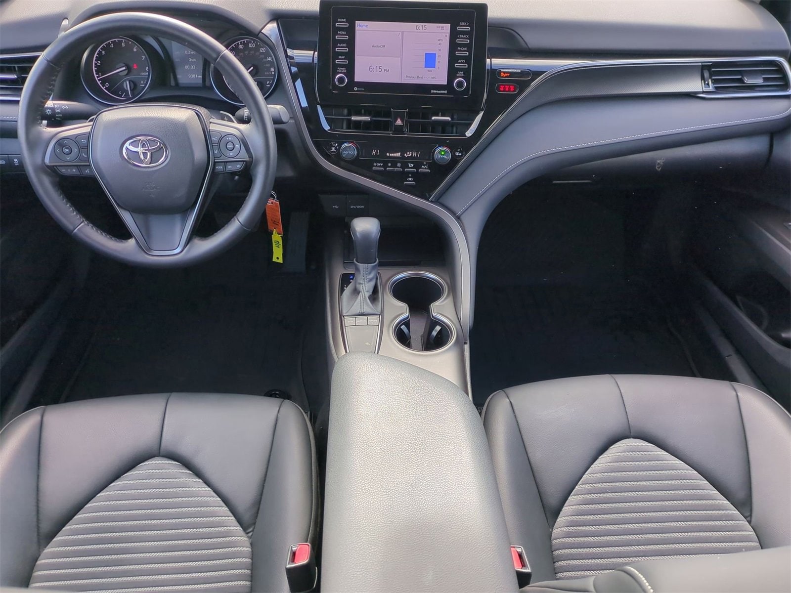 Thumbnail: 2023 Toyota Camry - 15