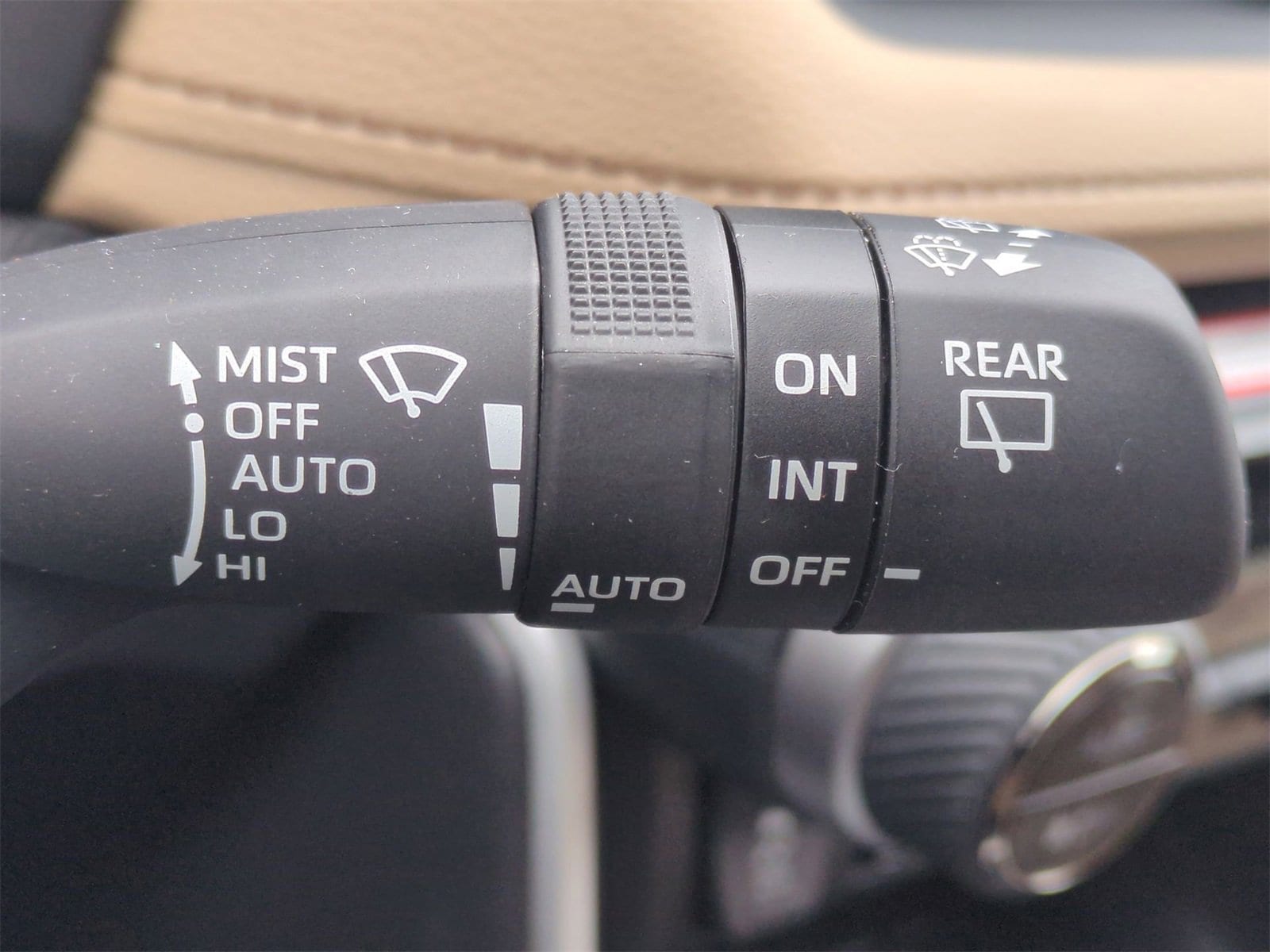 Thumbnail: 2025 Toyota RAV4 - 27