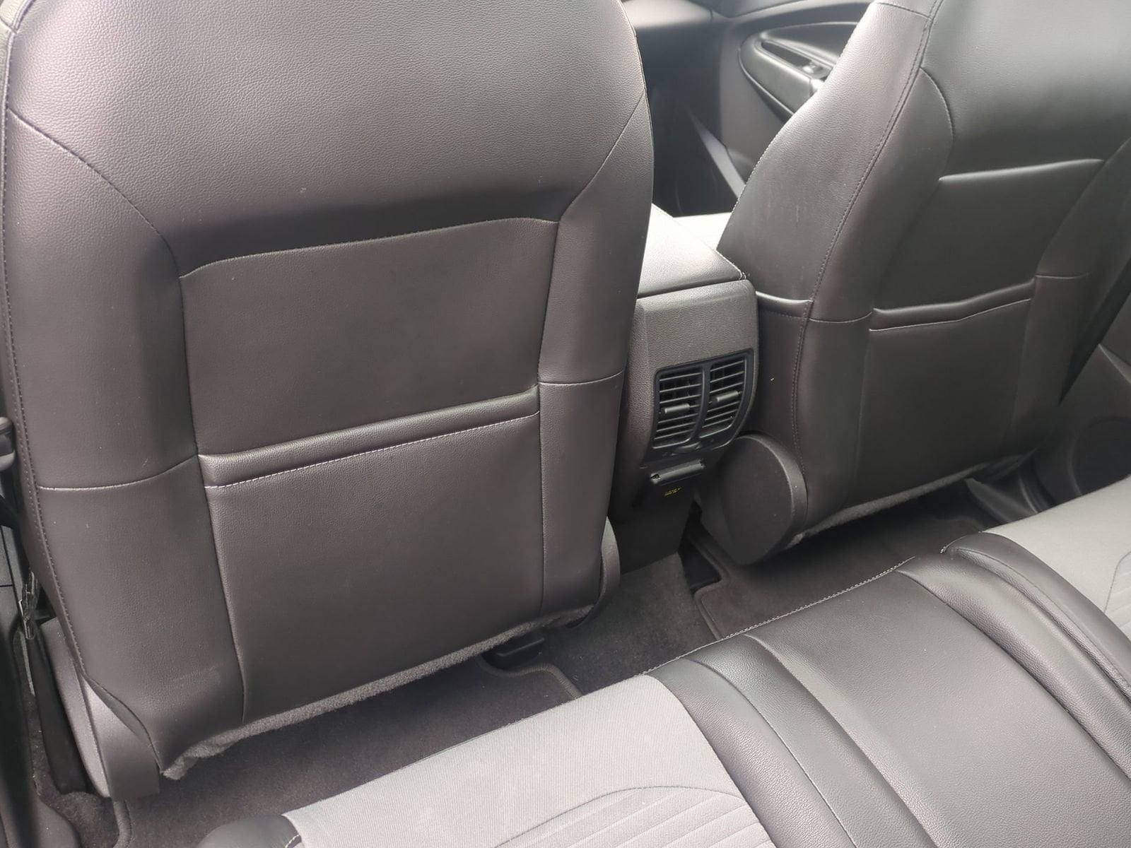 Thumbnail: 2017 Ford Escape - 18