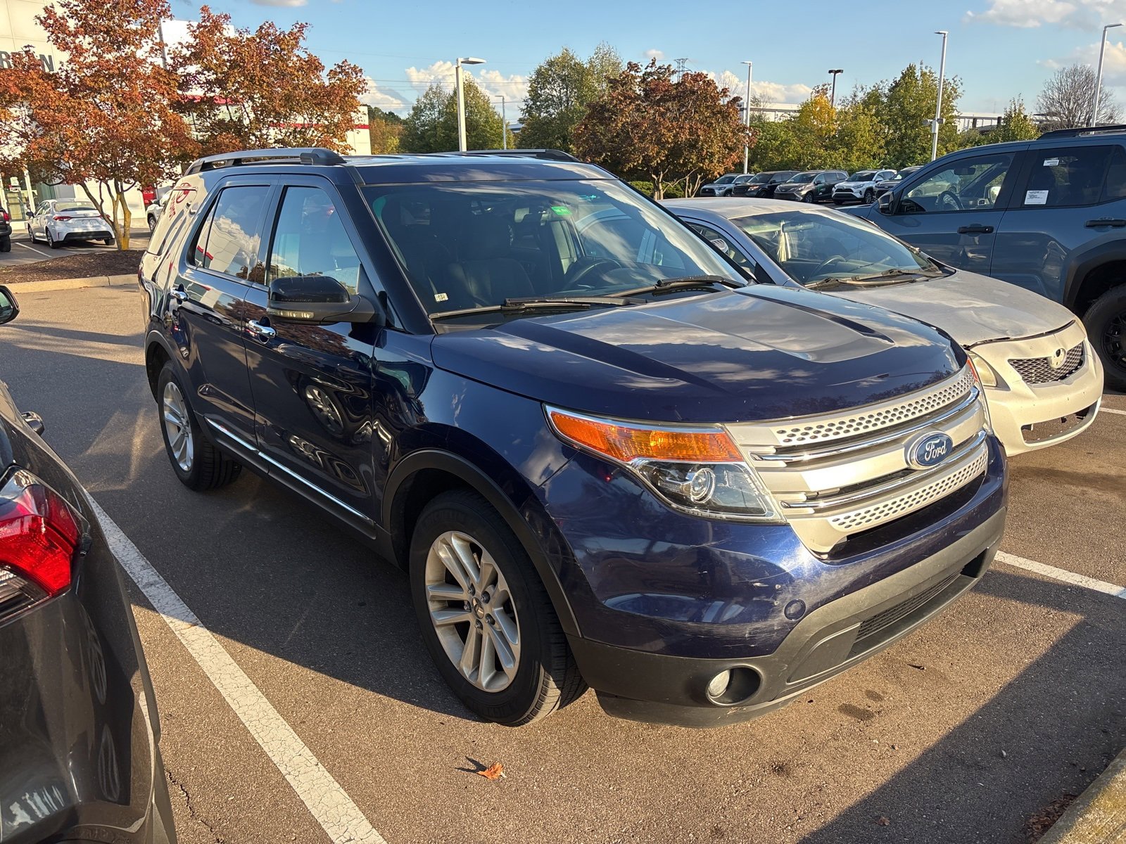 Thumbnail: 2011 Ford Explorer - 3