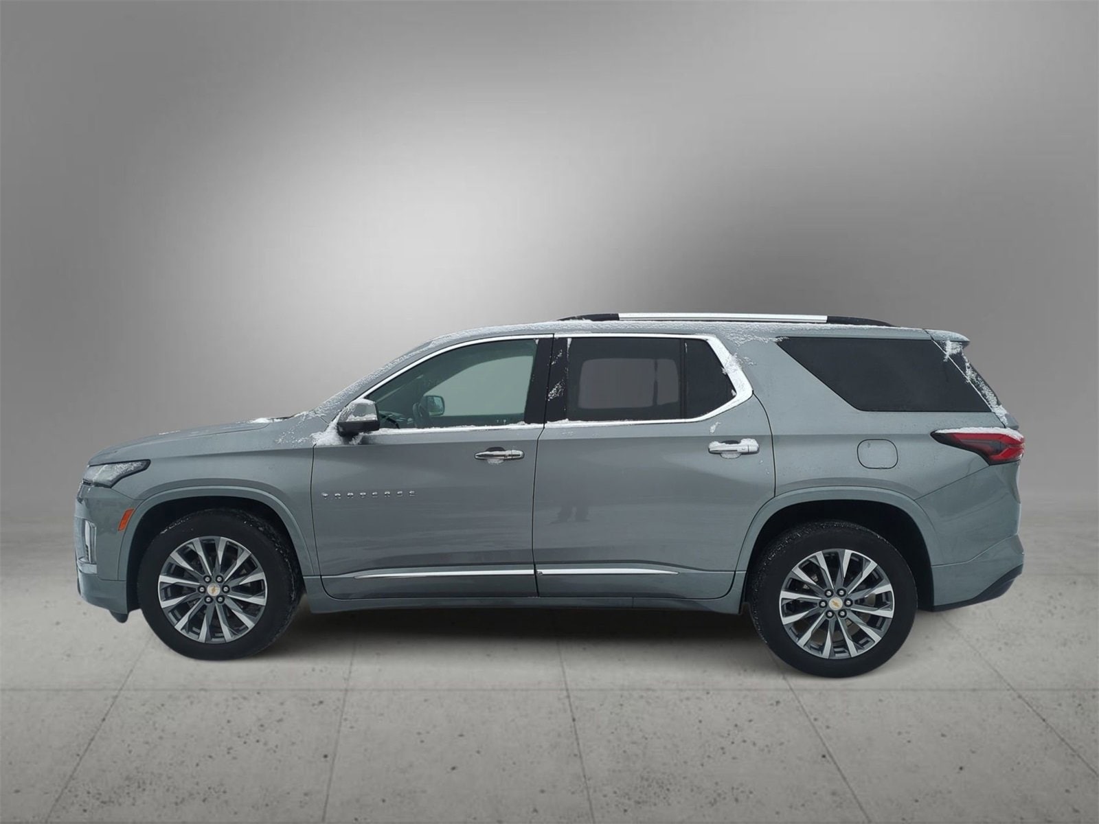 Thumbnail: 2023 Chevrolet Traverse - 5