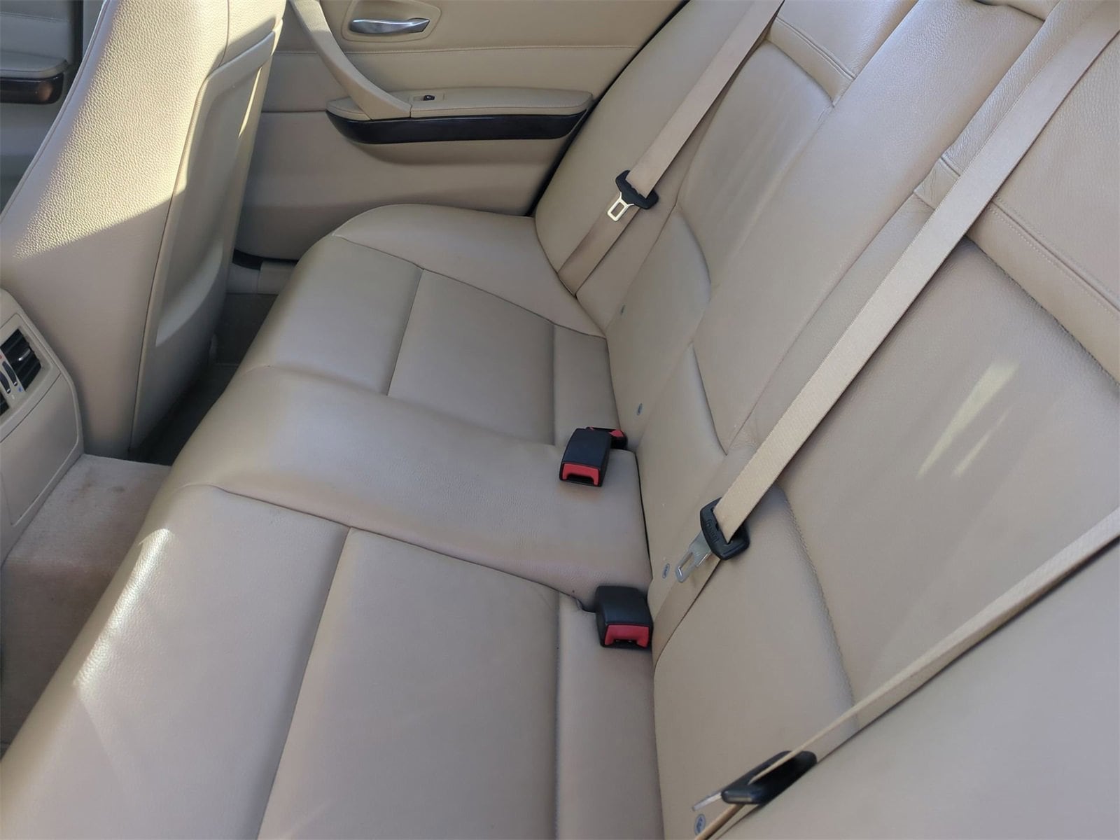 Thumbnail: 2011 BMW 3 Series - 20