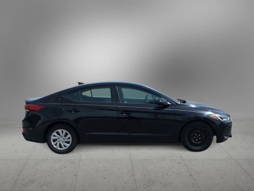 2017 Hyundai Elantra SE 9