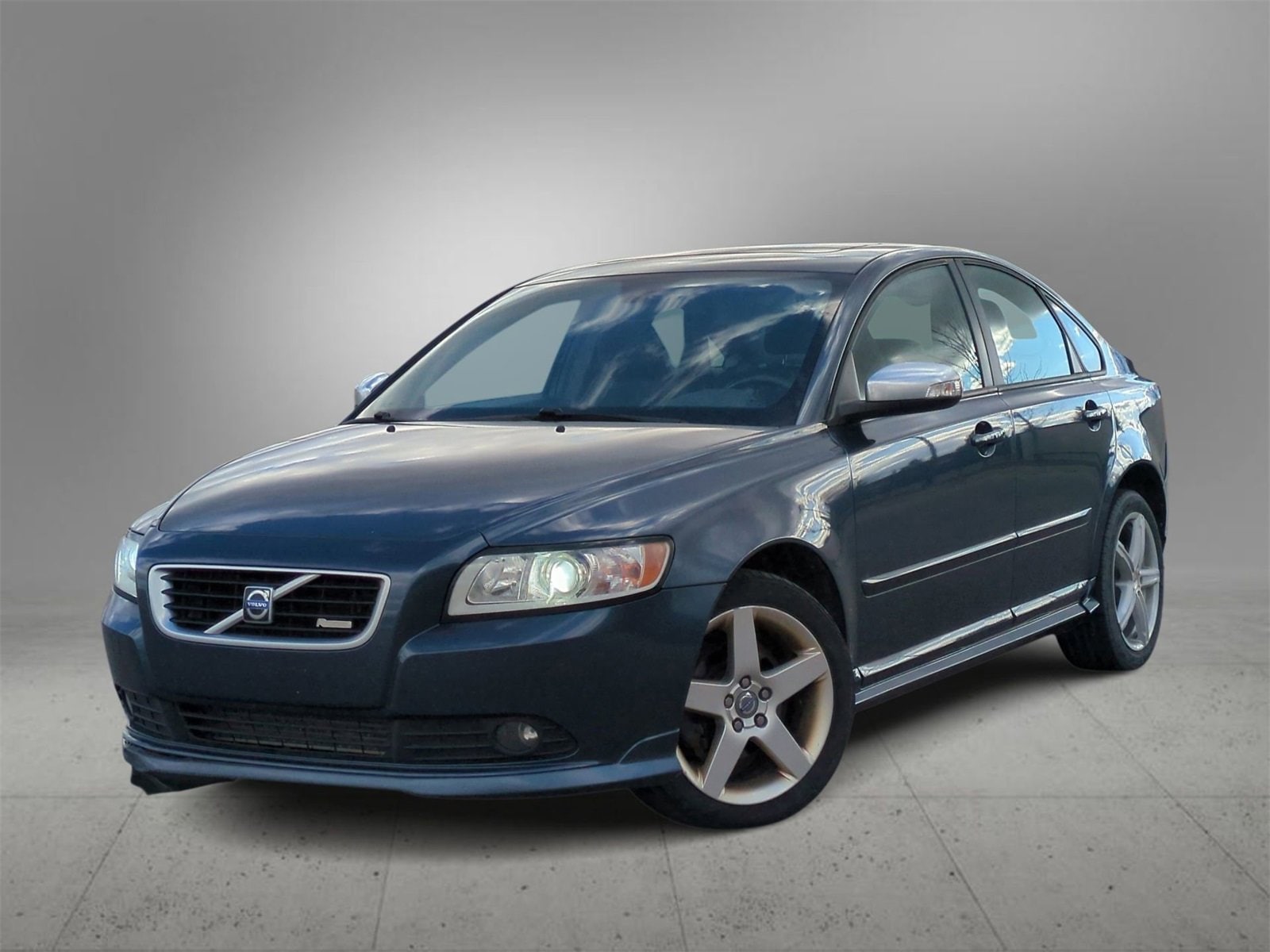 2009 Volvo S40 T5 -
                  Farmington Hills, MI