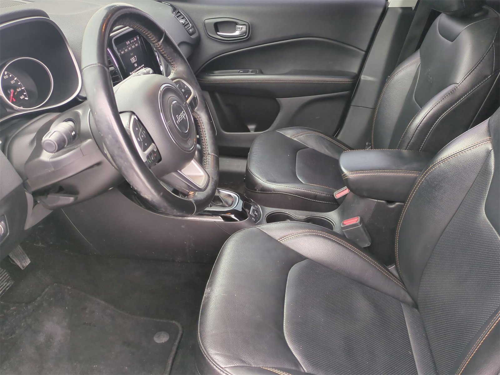 Thumbnail: 2020 Jeep Compass - 16