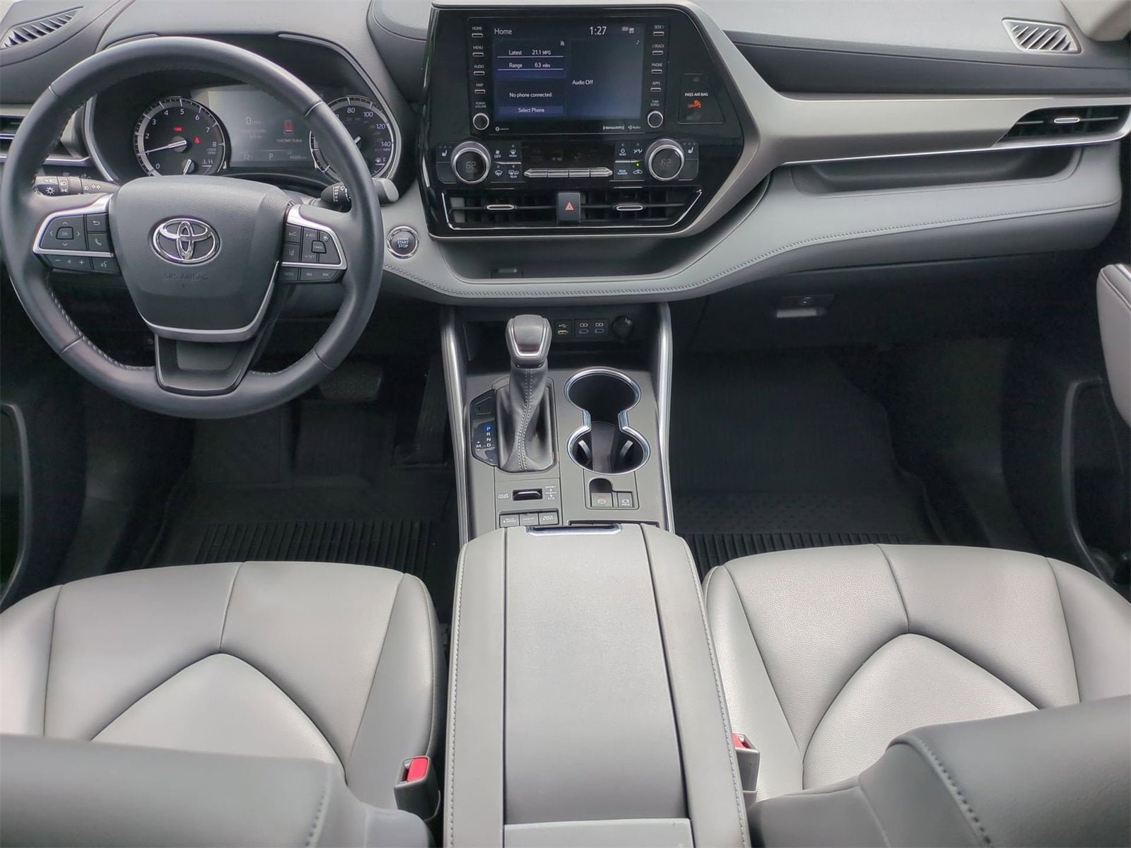 Thumbnail: 2022 Toyota Highlander - 15