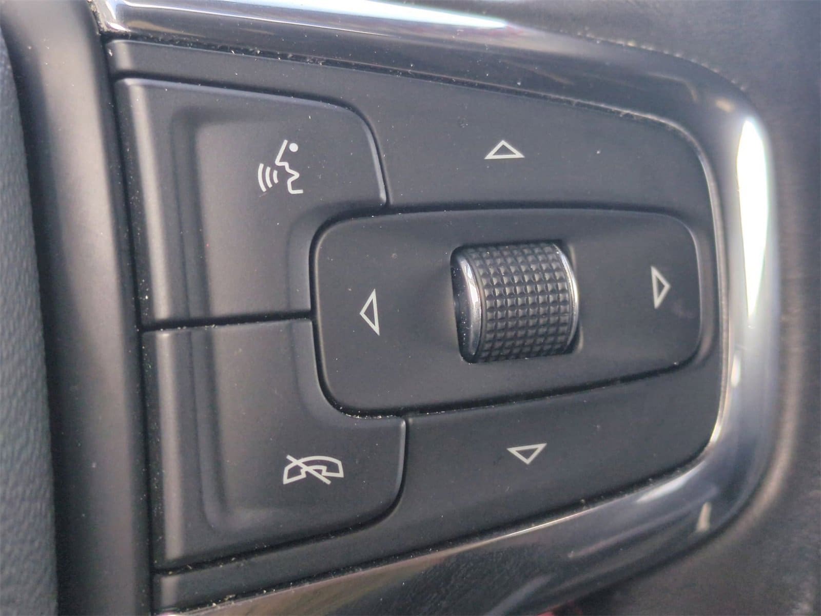 Thumbnail: 2022 Chevrolet Blazer - 26