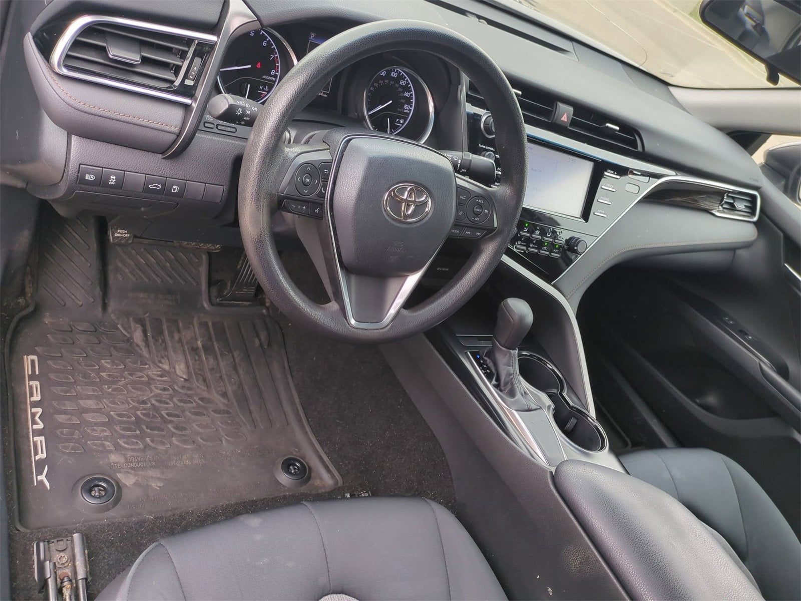 2018 Toyota Camry L 10