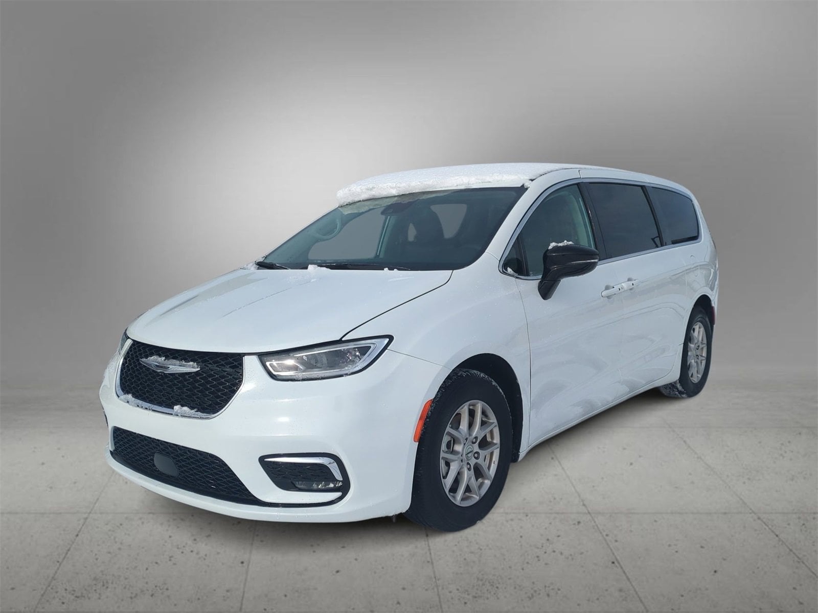 Thumbnail: 2024 Chrysler Pacifica - 4