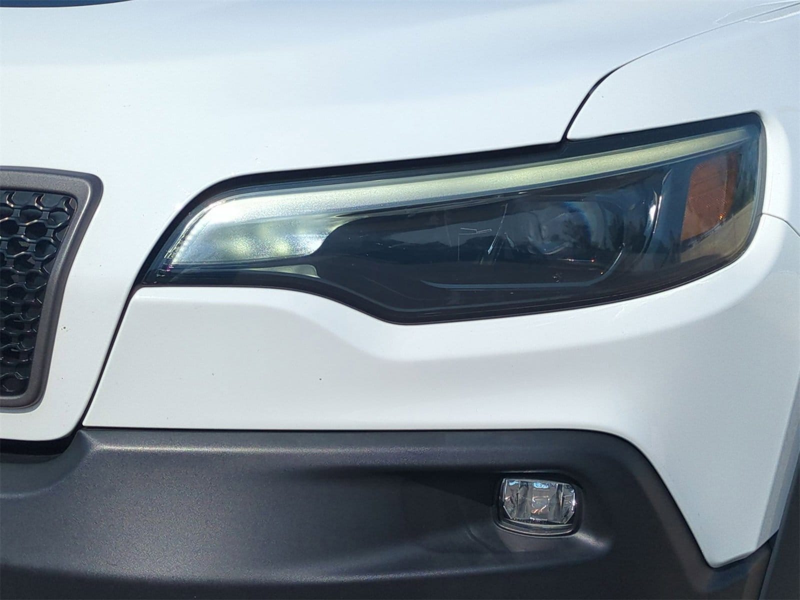 Thumbnail: 2020 Jeep Cherokee - 11