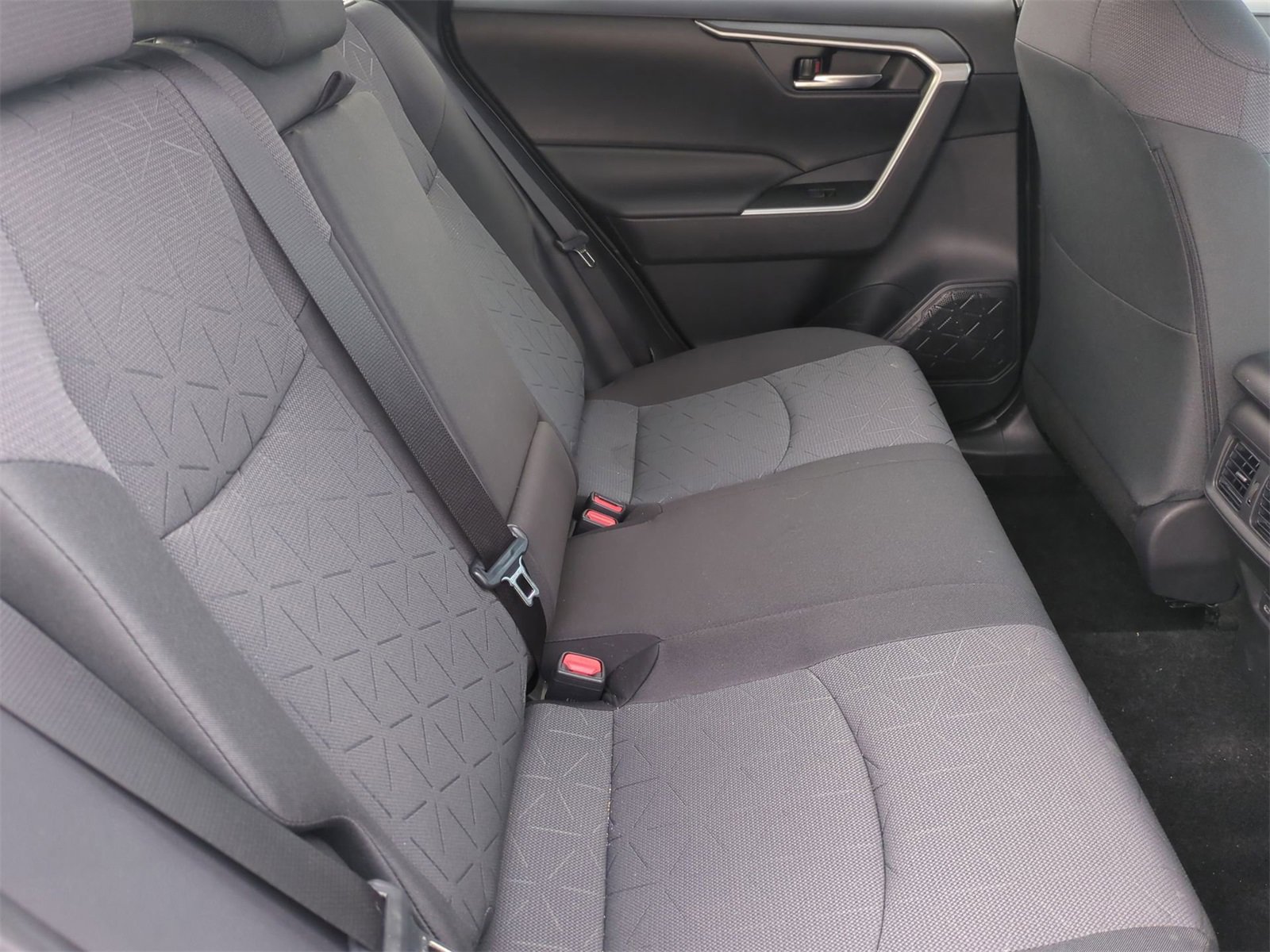 Thumbnail: 2025 Toyota RAV4 - 21