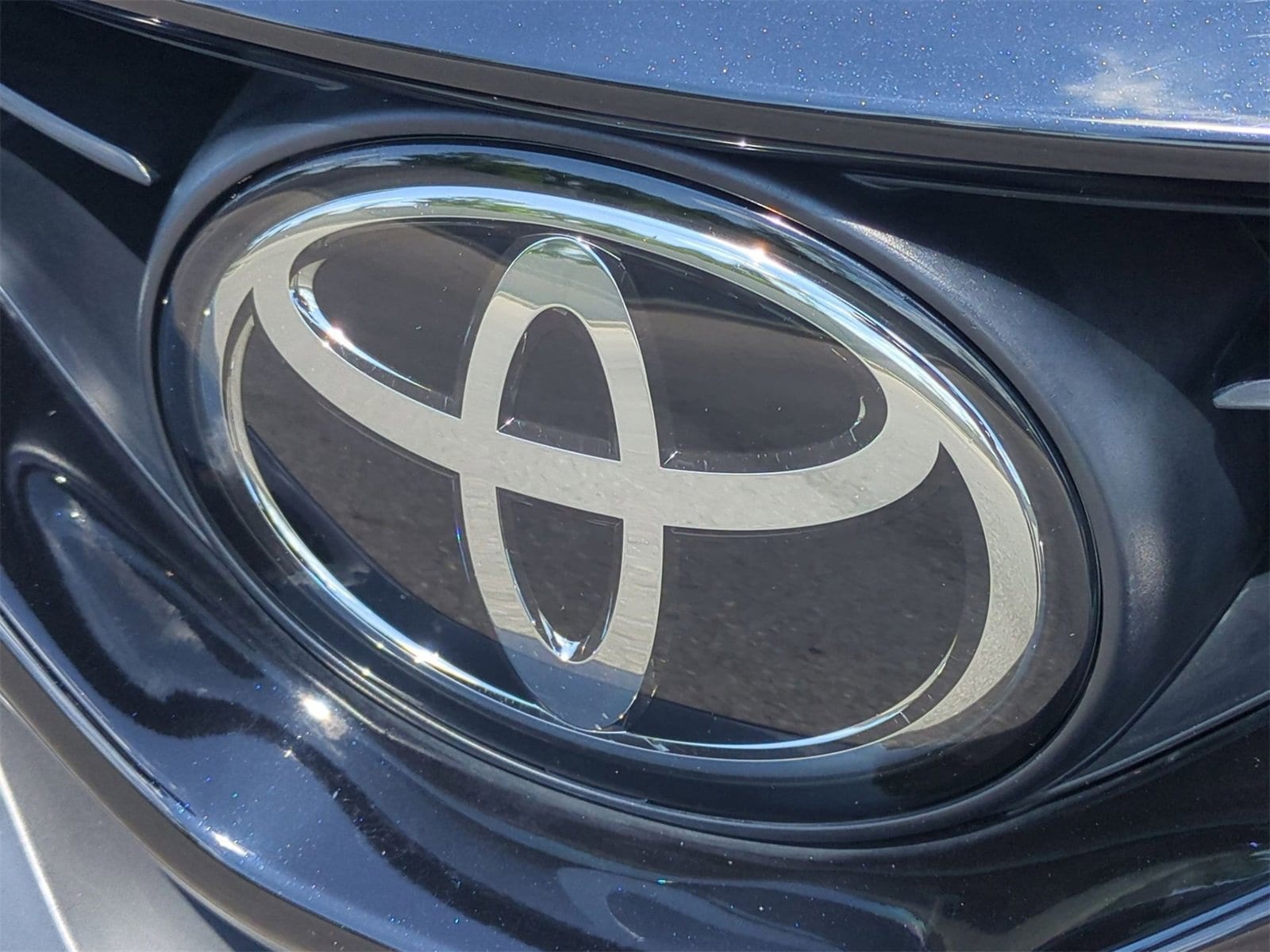 Thumbnail: 2022 Toyota Camry - 12