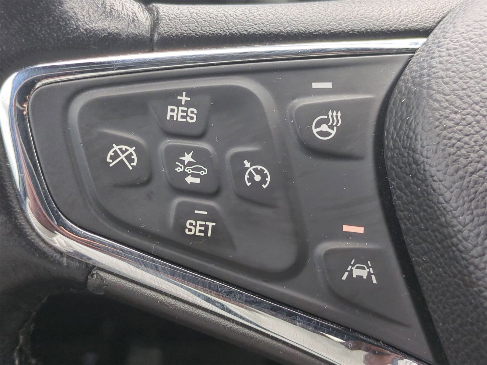 Thumbnail: 2019 Chevrolet Cruze - 23