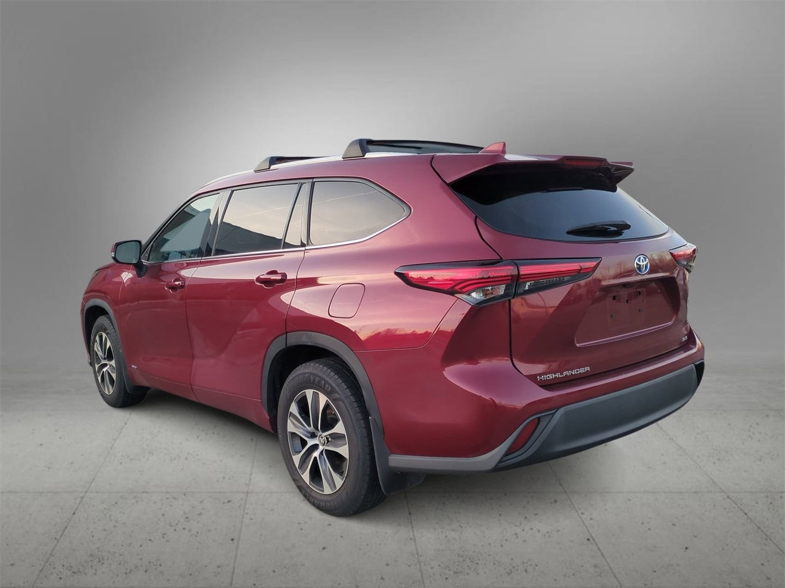 Thumbnail: 2022 Toyota Highlander - 6