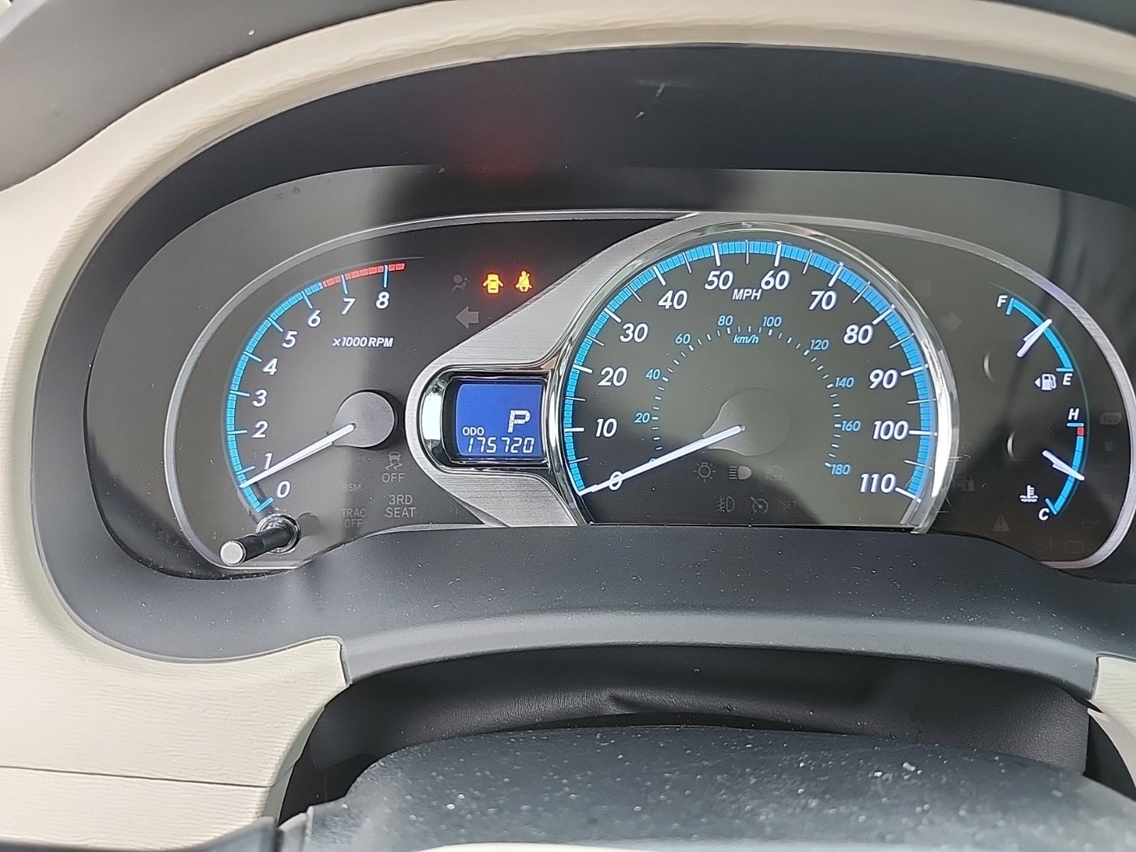 Thumbnail: 2013 Toyota Sienna - 4