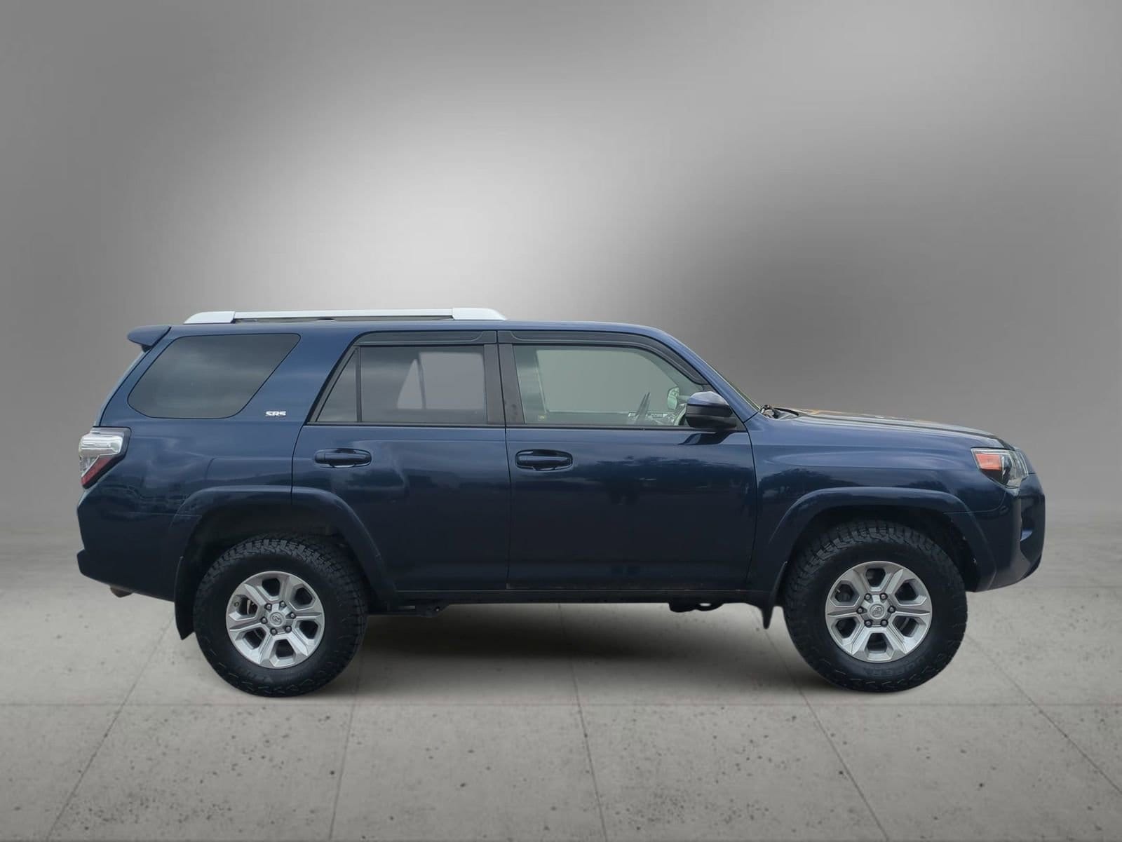 Thumbnail: 2015 Toyota 4Runner - 9